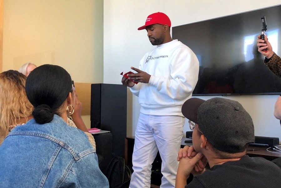 El nuevo álbum de Kanye contará con colaboraciones de 6IX9INE y XXXTentacion